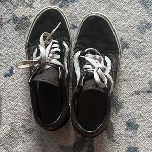 Classic Black and White womens vans